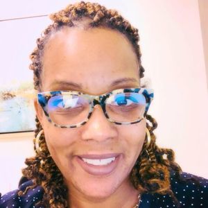 Meet your Posher, Stacey